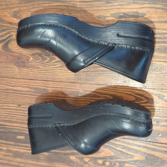 Black Dansko Shoes Size 40 - Picture 2 of 8